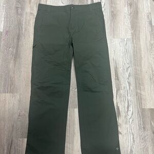 Columbia Men's Green Pants